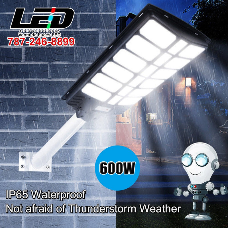 Load image into Gallery viewer, 600WATT LED SOLAR STREET LIGHT #7010
