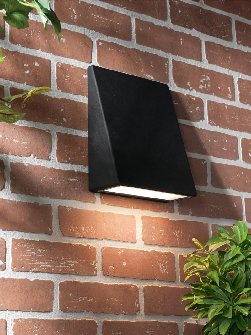 Load image into Gallery viewer, Watson 06&quot; LED Outdoor Sconce

